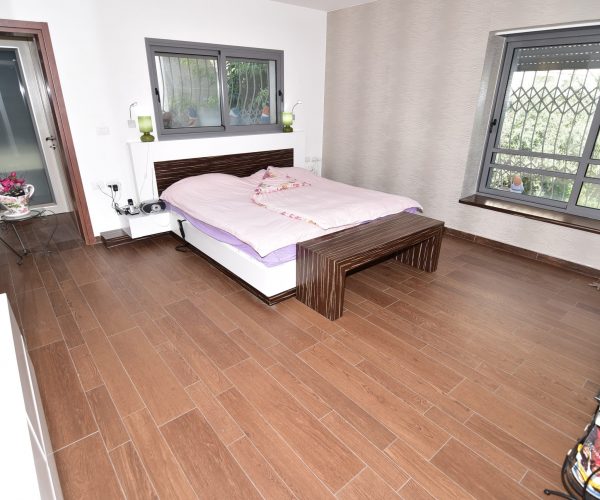 YRN_3158